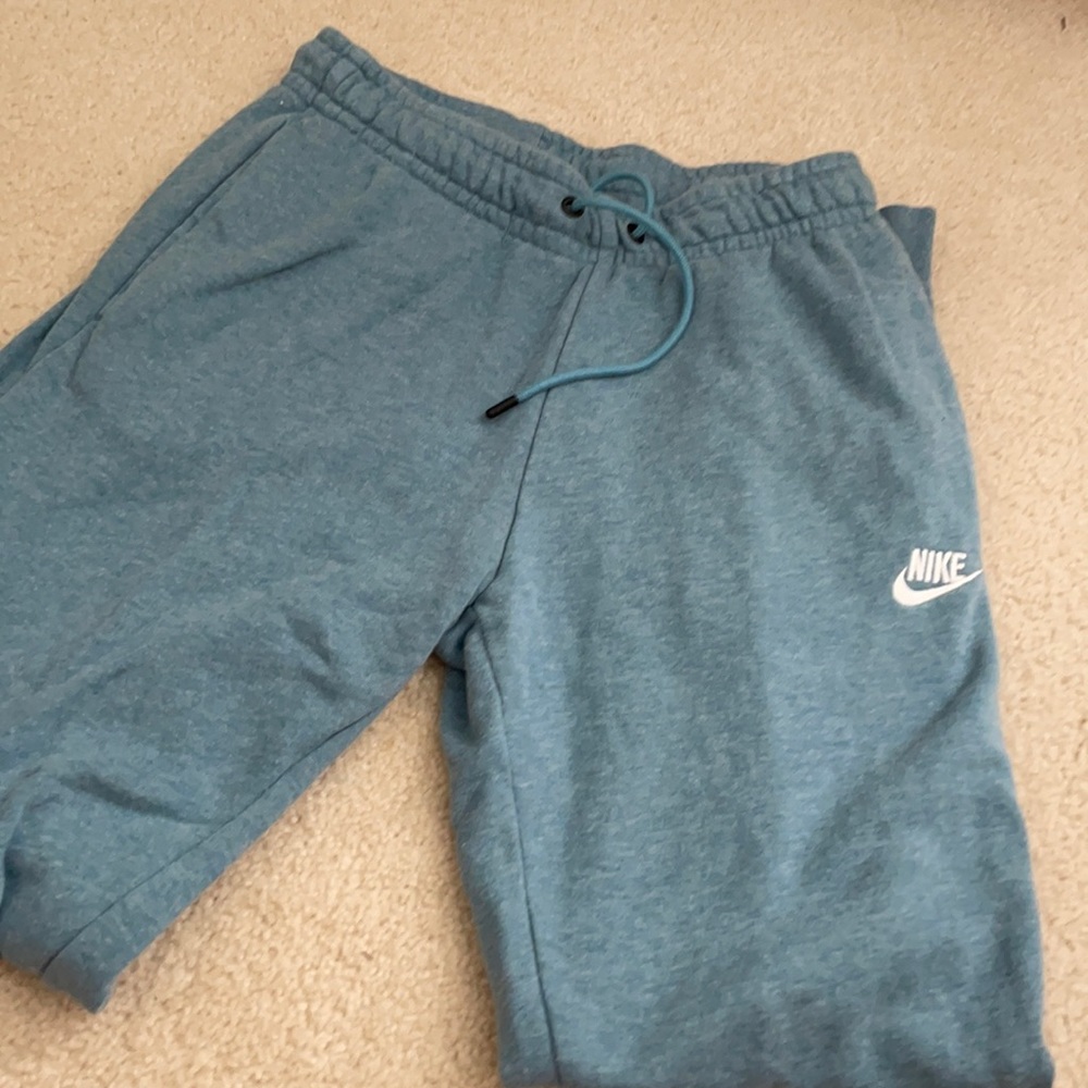 Nike Small Light blue sweatpants. size small. Like new
